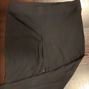 Utopia by Hue Black Leggings